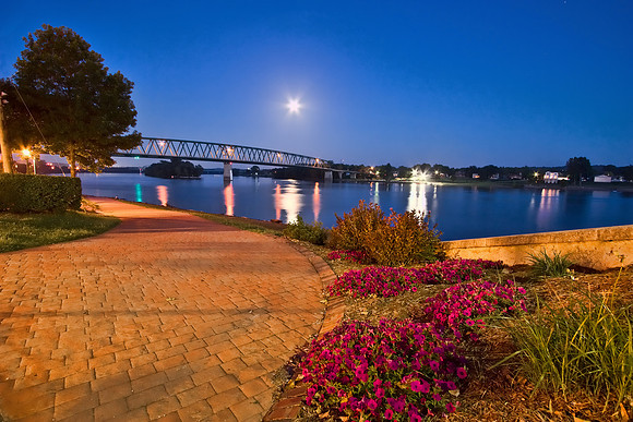 Moonrise over the Ohio