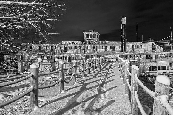 Becky Thatcher Sternwheeler
